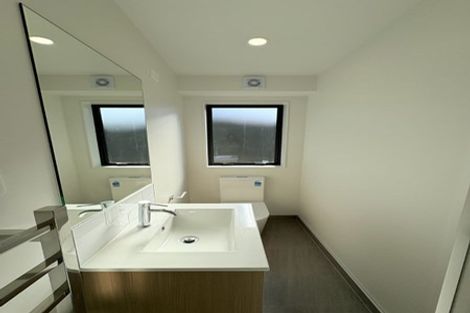 Photo of property in 27b Te Atatu Road, Te Atatu South, Auckland, 0610