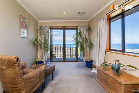 Photo of property in 41 Highgrove, Saint Clair, Dunedin, 9012