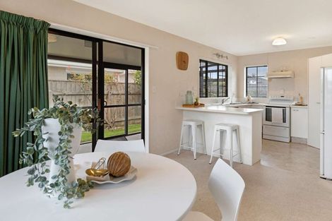 Photo of property in 6b Saint Helens Place, Tawhero, Whanganui, 4501