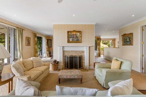 Photo of property in 38 Kaipara View Road, Helensville, 0875