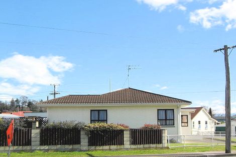 Photo of property in 2 Tavistock Road, Waipukurau, 4200