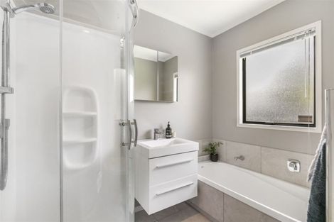 Photo of property in 22 Spargo Road, Massey, Auckland, 0614