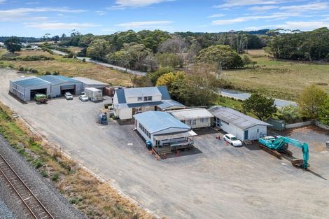 Photo of property in 240 Sutton Road, Drury, 2113