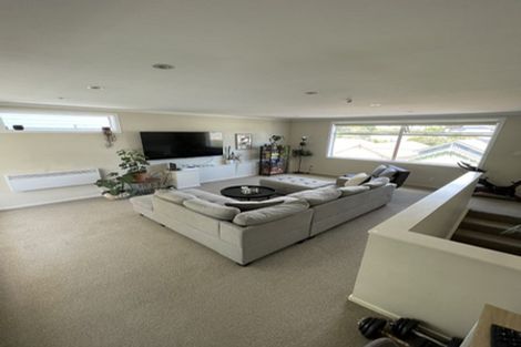 Photo of property in 125a Elizabeth Street, Mount Victoria, Wellington, 6011