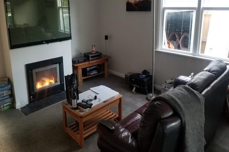 Photo of property in 25 Line Road, Glen Innes, Auckland, 1072