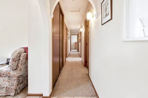 Photo of property in 1 Rowan Terrace, Te Atatu South, Auckland, 0610