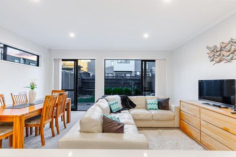Photo of property in 7 Jagoda Road, Westgate, Auckland, 0614