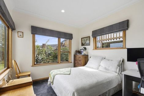 Photo of property in 156 Nevay Road, Karaka Bays, Wellington, 6022