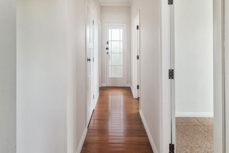 Photo of property in 3 Robert Street, Marton, 4710