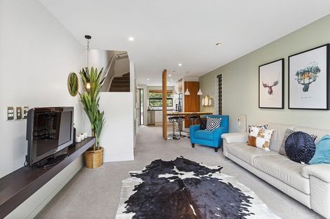 Photo of property in 1/8 Thatcher Crescent, Crofton Downs, Wellington, 6035