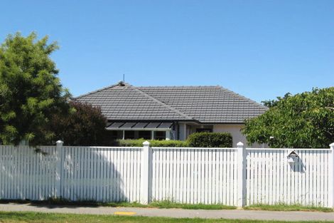 Photo of property in 7 Beatrice Place Avonhead Christchurch City