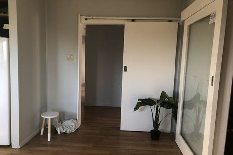 Photo of property in 2/581 East Coast Road, Browns Bay, Auckland, 0630