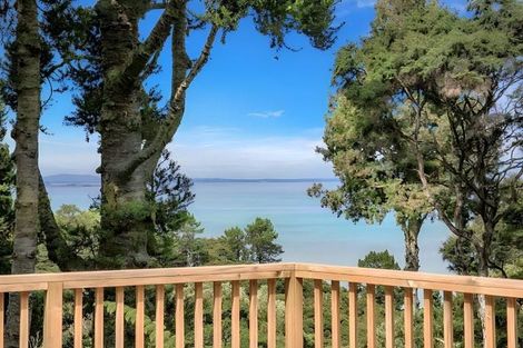 Photo of property in 65 Takahe Road, Titirangi, Auckland, 0604