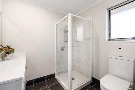 Photo of property in 13a Bayview Drive, Waiuku, 2123