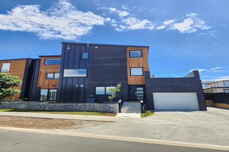 Photo of property in 15 Longshore Drive, Long Bay, Auckland, 0630