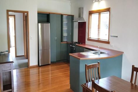 Photo of property in 15 Puriri Terrace, Roslyn, Palmerston North, 4414