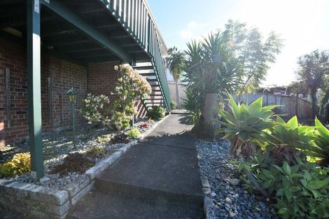 Photo of property in 23 Fitzwater Place, Henderson, Auckland, 0612