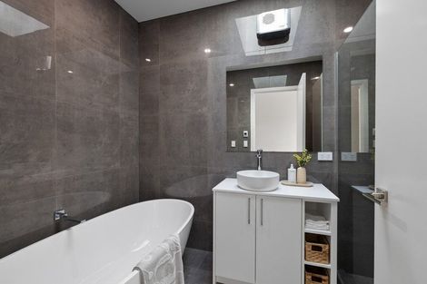 Photo of property in 10a Silvester Street, Woolston, Christchurch, 8023