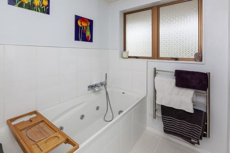 Photo of property in 12a Kohutuhutu Road, Raumati Beach, Paraparaumu, 5032