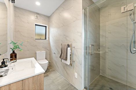 Photo of property in 24b Poinsettia Place, Henderson, Auckland, 0610