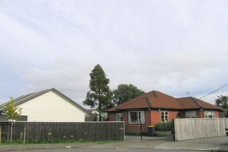 Photo of property in 10 Okura Grove, Boulcott, Lower Hutt, 5010