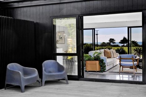 Photo of property in 386 Kaihihi Road, Okato, New Plymouth, 4381