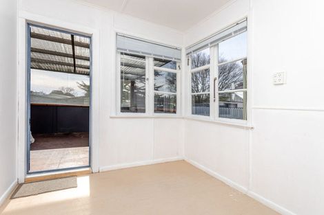 Photo of property in 8 Victor Street, Dannevirke, 4930