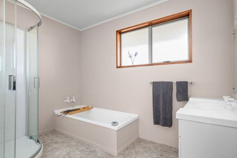 Photo of property in 8 Mayfair Grove, Alexandra, 9320