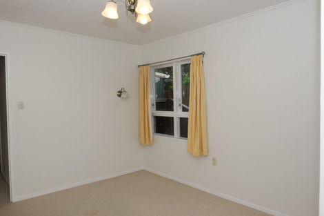 Photo of property in 2 Princeton Road, Raumati Beach, Paraparaumu, 5032