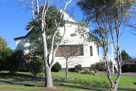 Photo of property in 12 Sophora Place, Totara Heights, Auckland, 2105