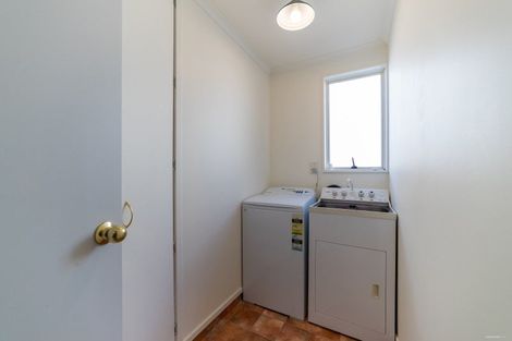 Photo of property in 141 Wynyard Crescent, Fernhill, Queenstown, 9300