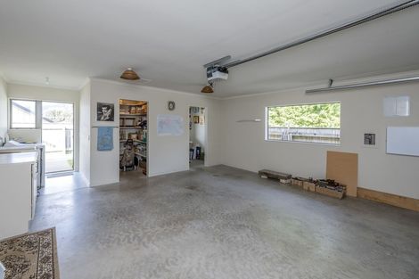 Photo of property in 23 Leanne Way, Waikanae Beach, Waikanae, 5036