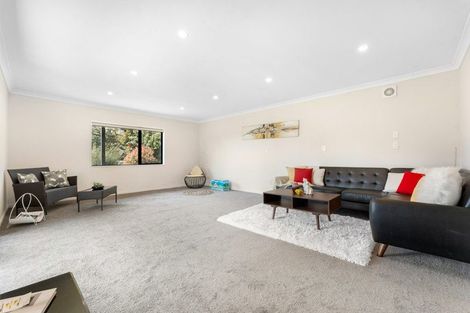 Photo of property in 65 Annett Road, Kumeu, 0891