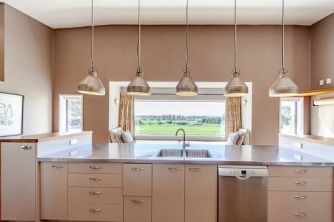 Photo of property in 239 Maharakeke Road, Waipukurau, 4281