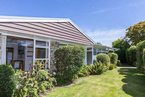 Photo of property in 6 Rochford Place, Bryndwr, Christchurch, 8052