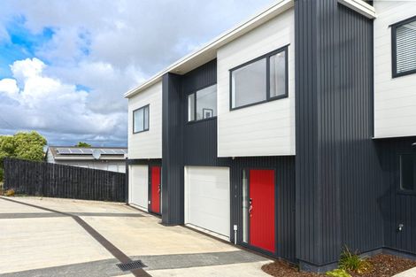 Photo of property in 19b Tawa Road, Te Atatu Peninsula, Auckland, 0610