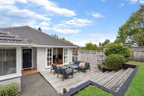 Photo of property in 2/24 Selwyn Crescent, Forrest Hill, Auckland, 0620