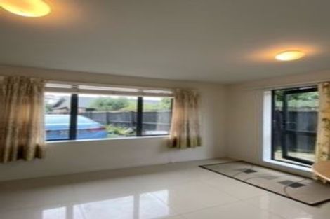 Photo of property in 1/18 Kenwick Place, Burswood, Auckland, 2013