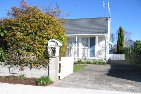 Photo of property in 198 Milson Line, Milson, Palmerston North, 4414