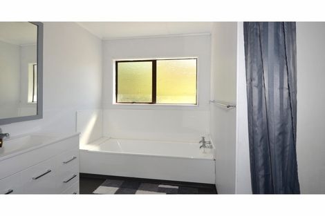 Photo of property in 16 Syme Crescent, Kawerau, 3127