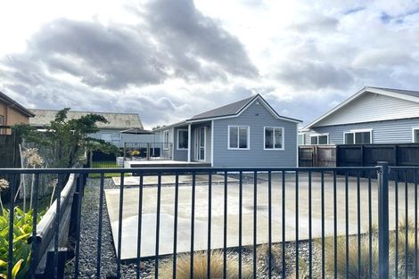 Photo of property in 219 The Esplanade, Petone, Lower Hutt, 5012