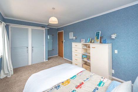 Photo of property in 12 Rawhiti Place, Saint Johns Hill, Whanganui, 4501