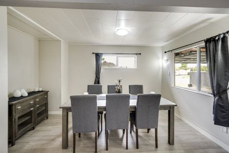 Photo of property in 43 Lanark Place, Tamatea, Napier, 4112