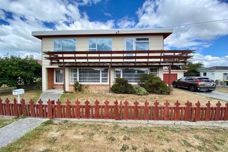 Photo of property in 25 Gormack Street, Balclutha, 9230