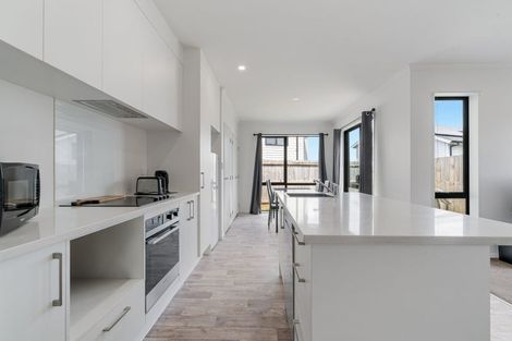 Photo of property in 9/16 Russell Road, Manurewa, Auckland, 2102