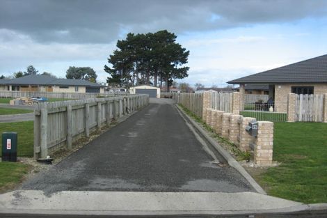 Photo of property in 26 Kenwyn Drive, Carterton, 5713