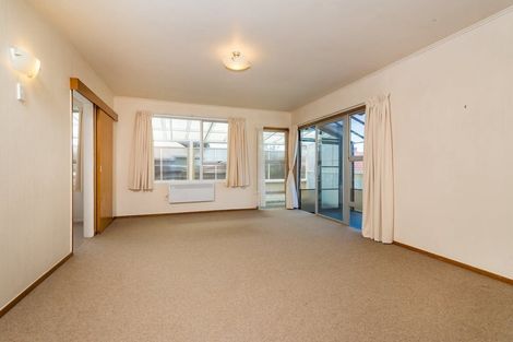 Photo of property in 1/285 Sunset Road, Sunnynook, Auckland, 0632