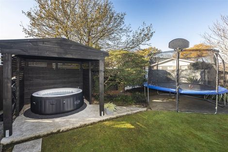 Photo of property in 4 Templetons Road, Hillmorton, Christchurch, 8025