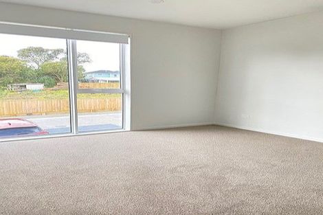 Photo of property in 9/20 James Laurie Street, Henderson, Auckland, 0612