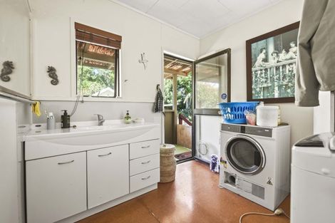 Photo of property in 1/24 Everard Avenue, Army Bay, Whangaparaoa, 0930